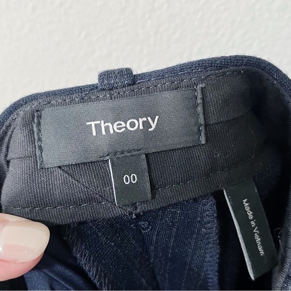 Theory Tailor Trouser C Cropped Dress Pant Pale Stripe Knit Navy Blue Size 00 - Picture 12 of 13